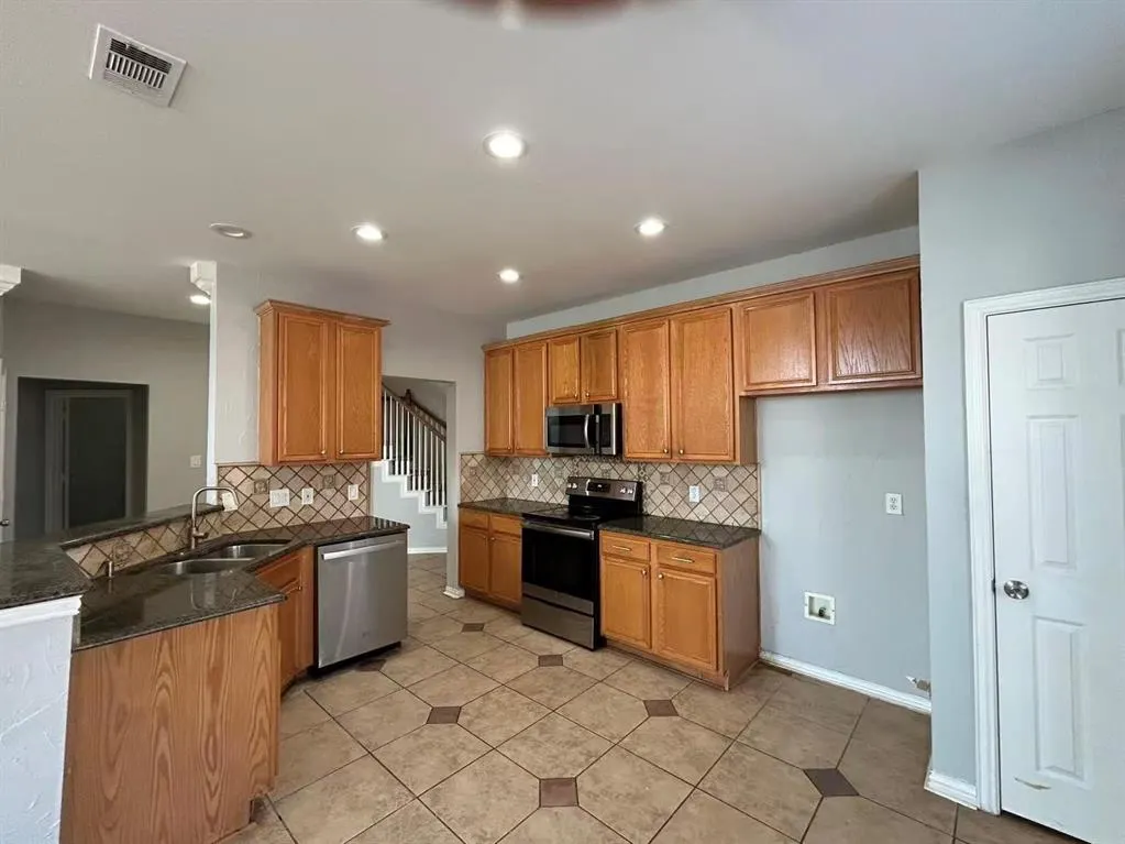 2011 Saint Anne Drive
