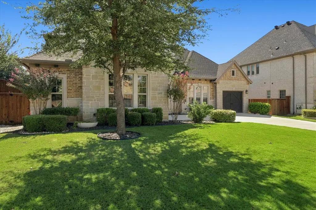 2355 Cutting Horse Trail