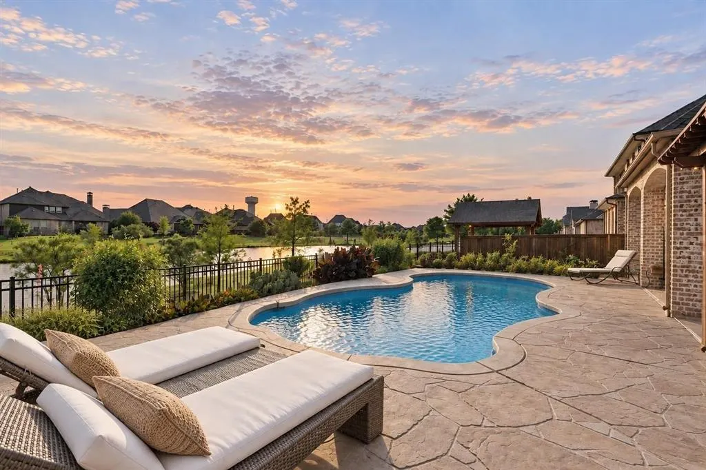 1318 Cypress Creek Way