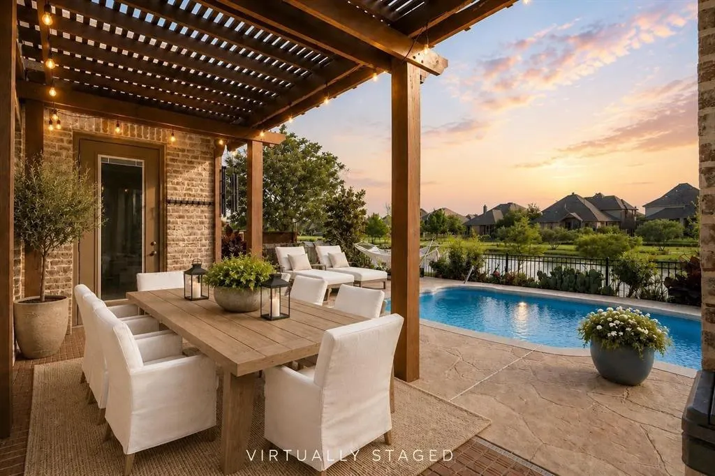 1318 Cypress Creek Way