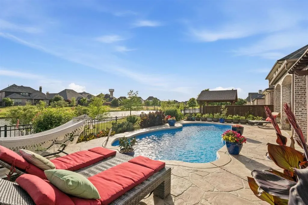 1318 Cypress Creek Way