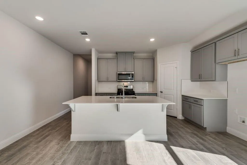 601 Amenduni Lane