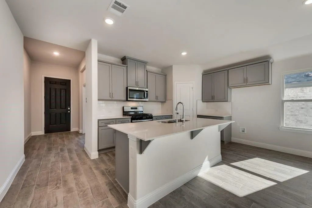 601 Amenduni Lane