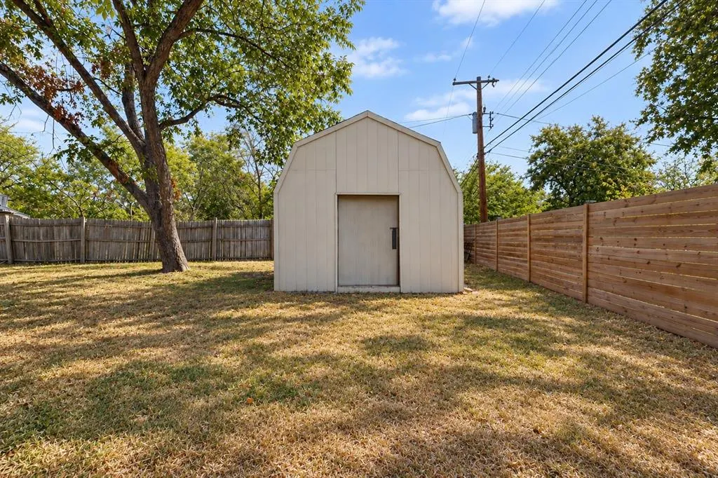 2822 Materhorn Drive