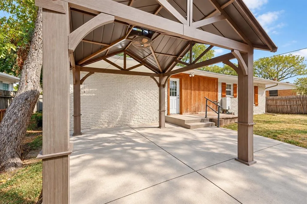 2822 Materhorn Drive