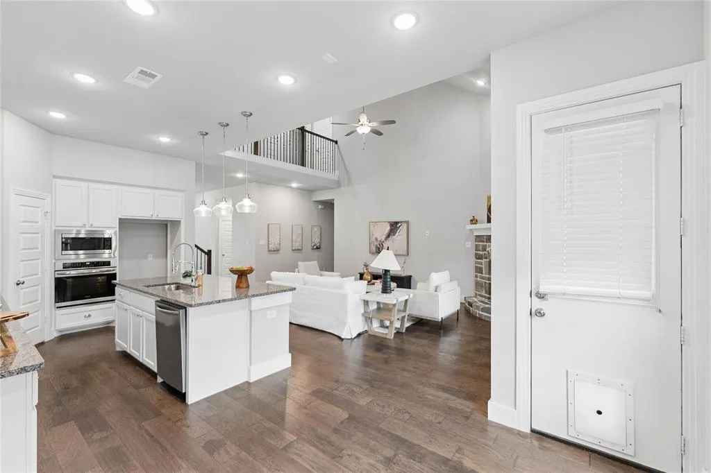 1317 Thrasher Drive