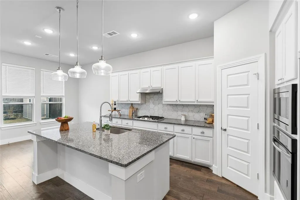 1317 Thrasher Drive