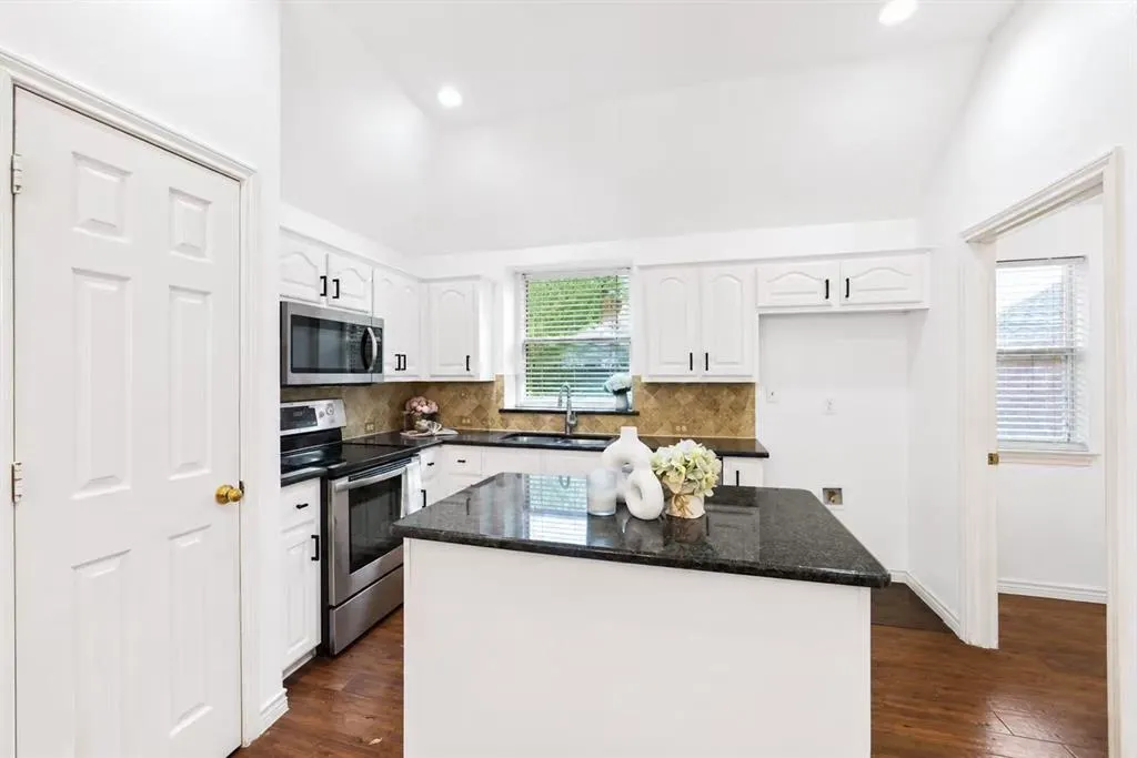 306 Fairfax Drive