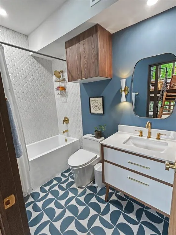 11737 Rogue Way