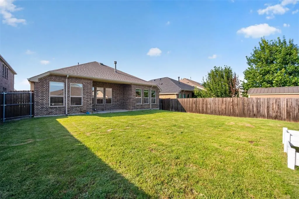 1352 Lake Grove Drive