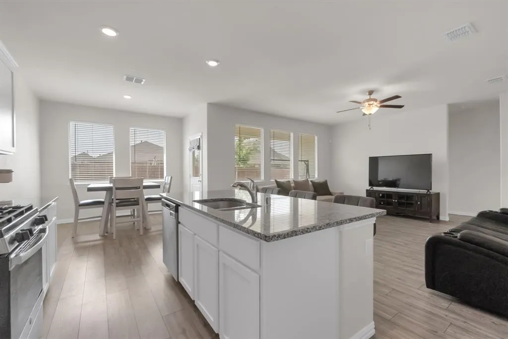 1711 Stonefield Drive
