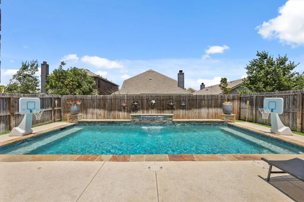8805 Deadwood Lane