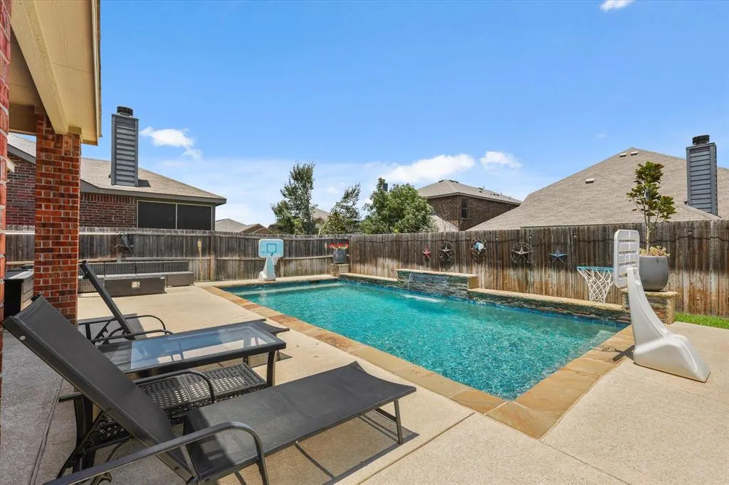 8805 Deadwood Lane