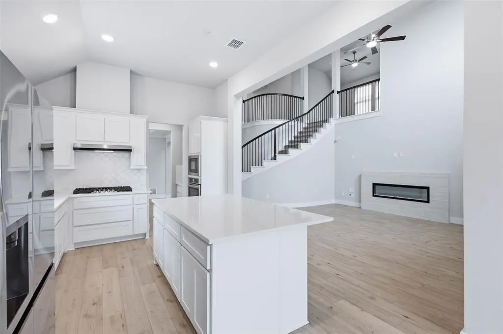 3848 Solebay Court