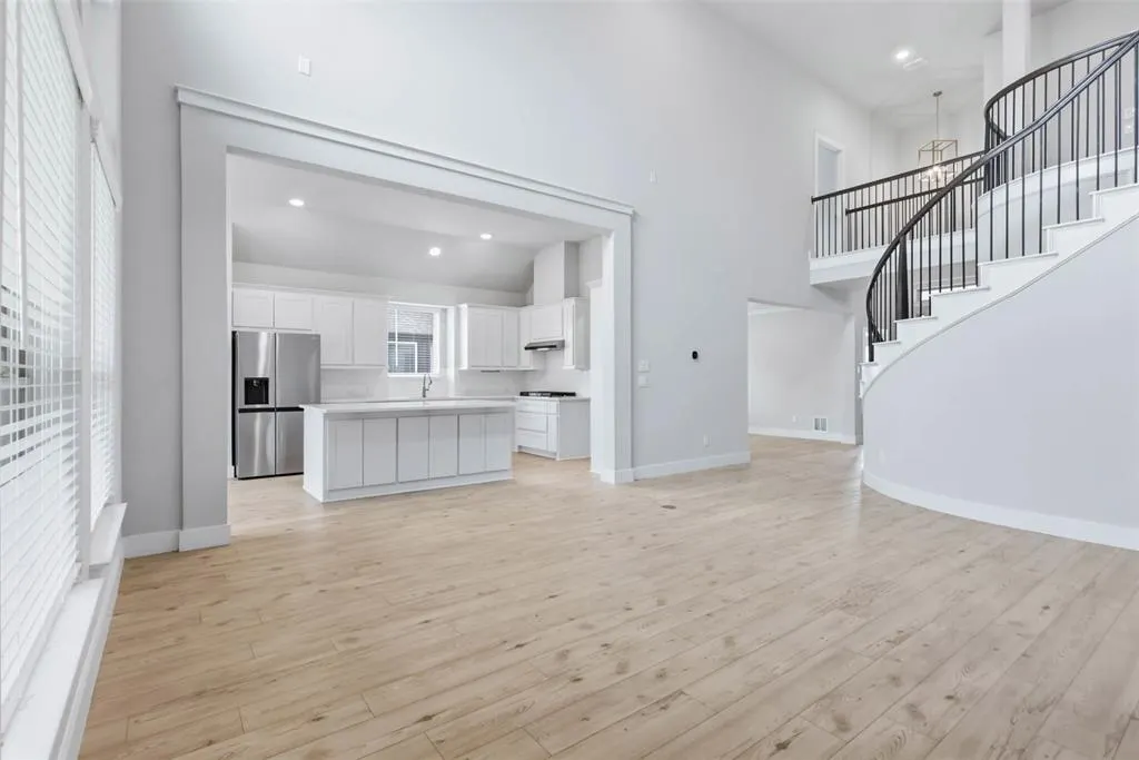 3848 Solebay Court