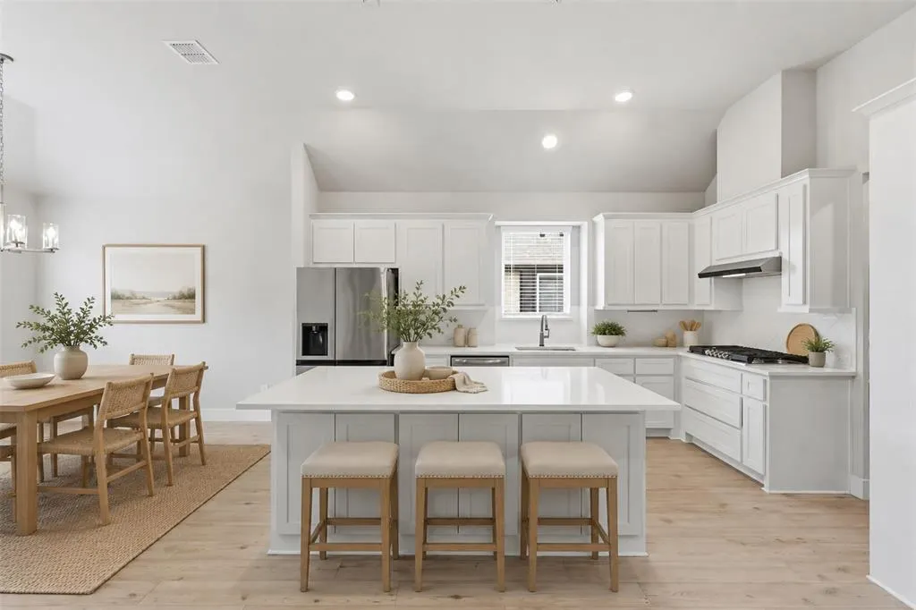 3848 Solebay Court