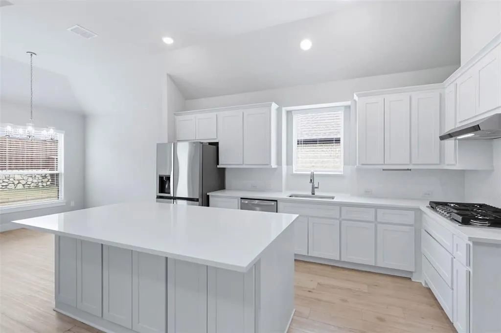 3848 Solebay Court