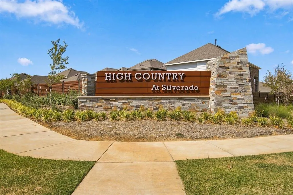 3520 Ample Vista Road