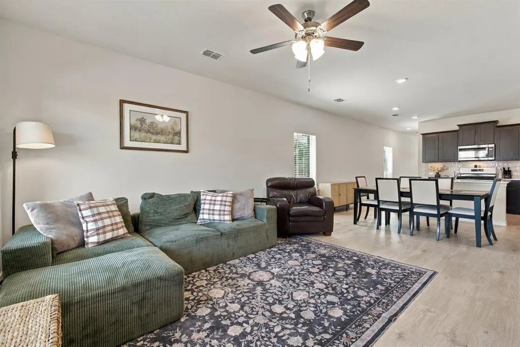 3520 Ample Vista Road