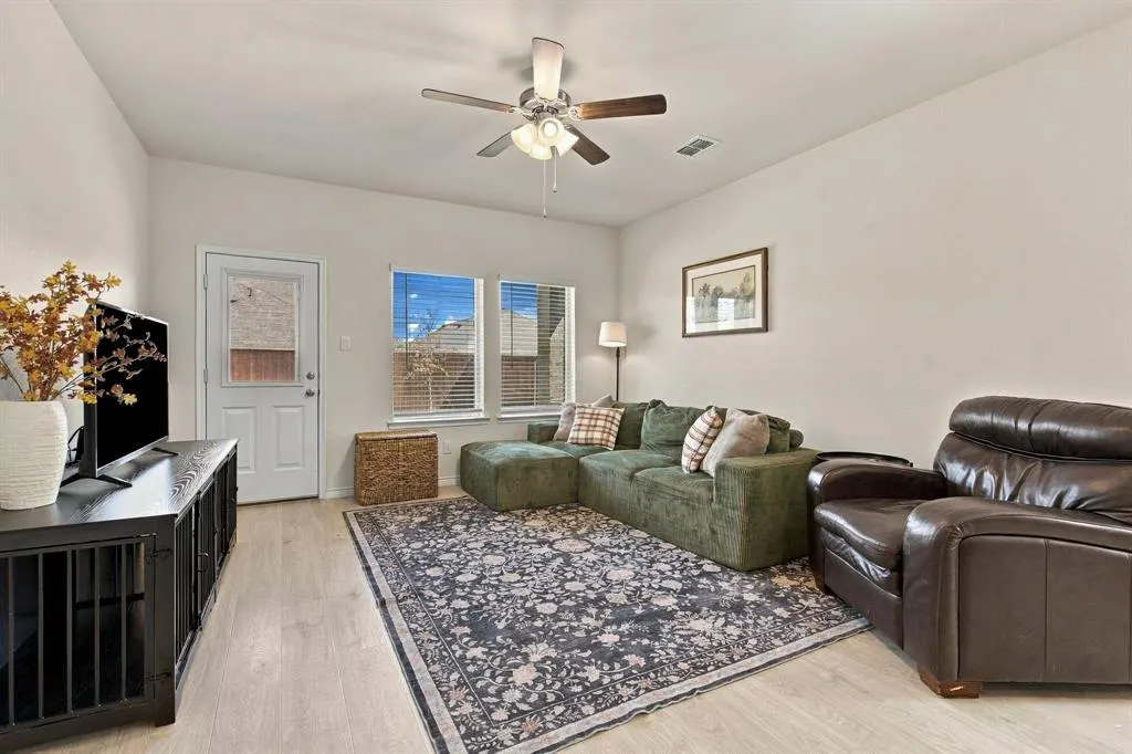 3520 Ample Vista Road