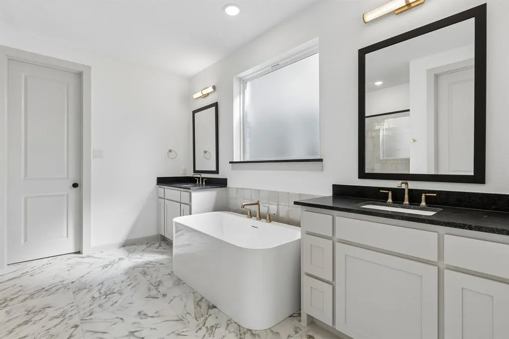 2624 Radiant Way