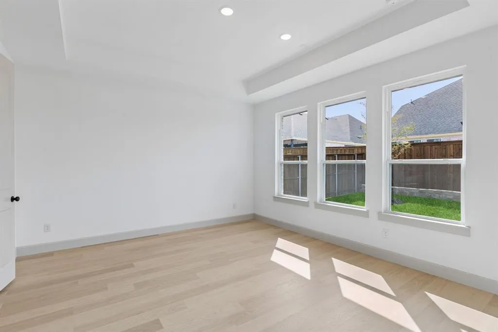 2624 Radiant Way