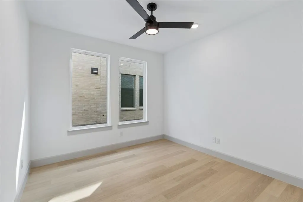 2624 Radiant Way