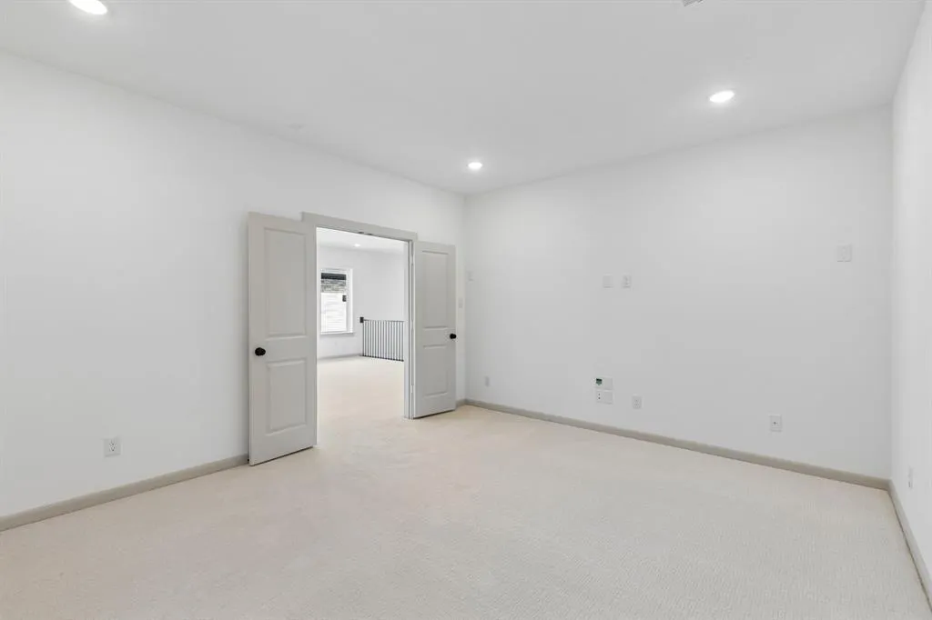 2624 Radiant Way