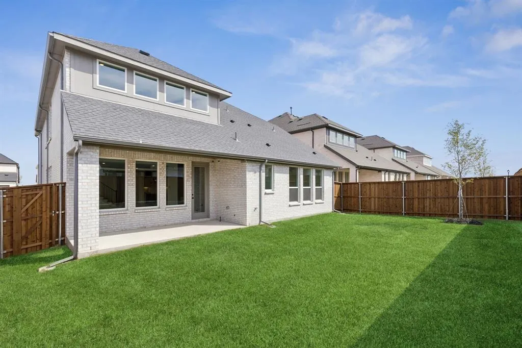 2624 Radiant Way