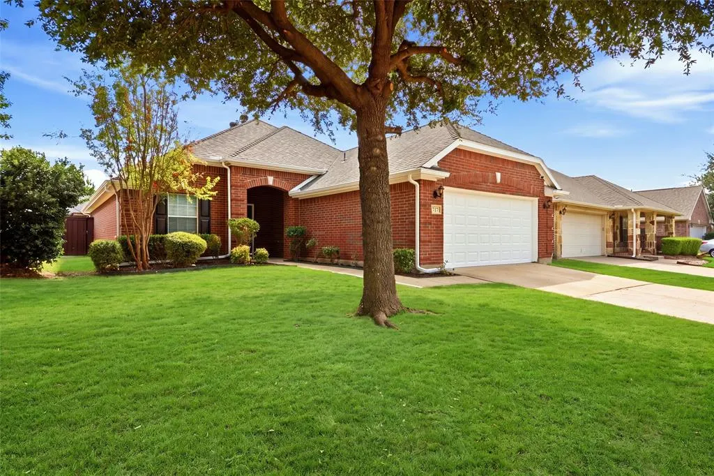 717 Creekside Drive