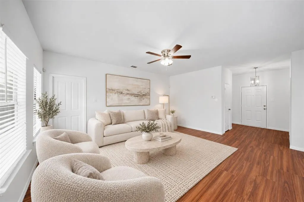 717 Creekside Drive