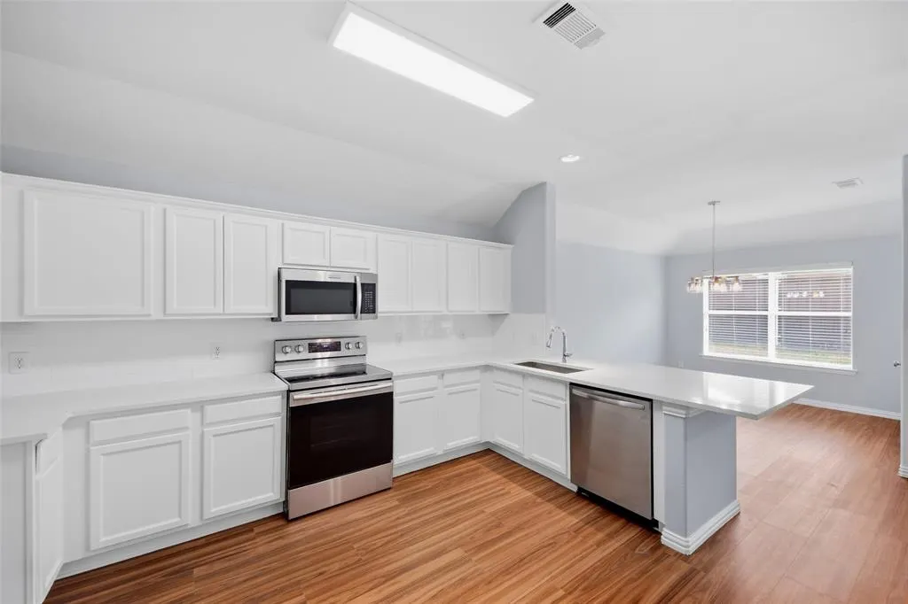 717 Creekside Drive