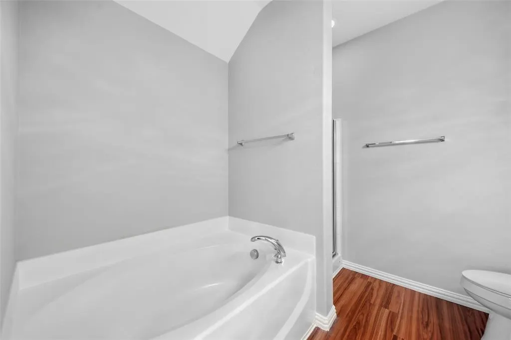 717 Creekside Drive