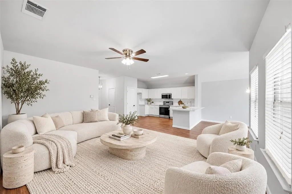 717 Creekside Drive