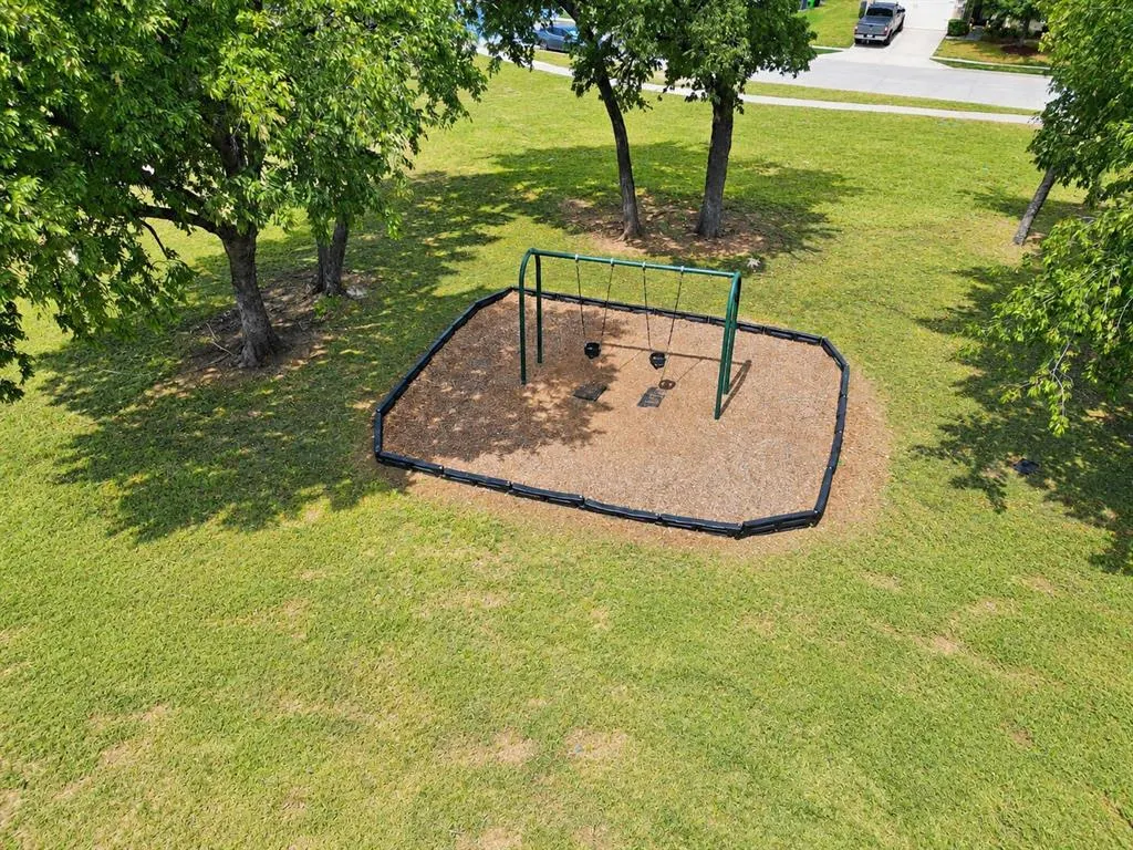 717 Creekside Drive