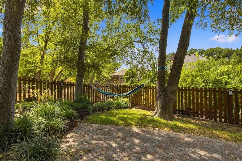2905 Foxcreek Drive