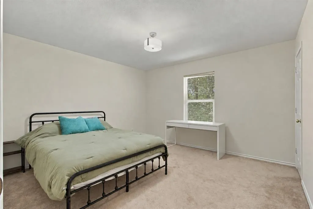 2905 Foxcreek Drive