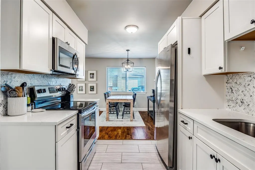 2604 Custer Parkway #B