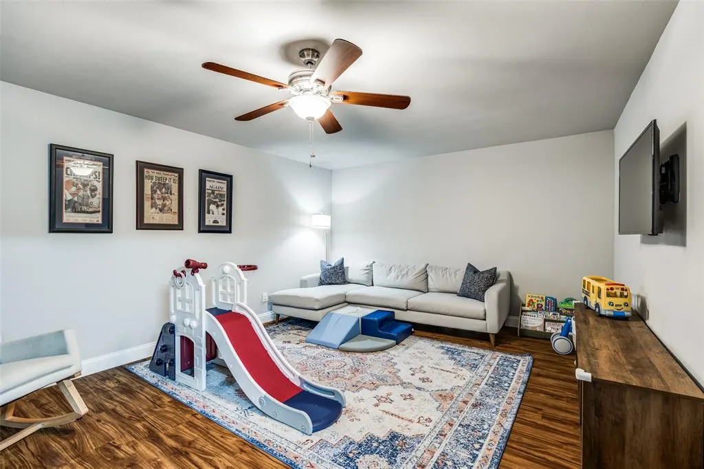 2604 Custer Parkway #B