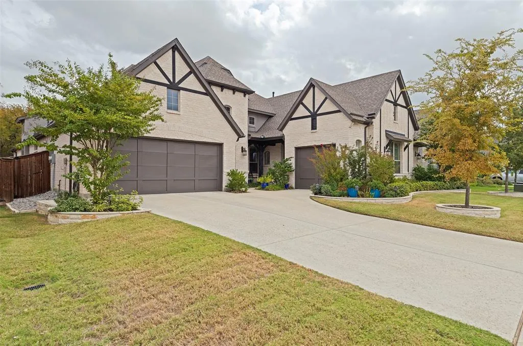 4212 Hidden Cove Road