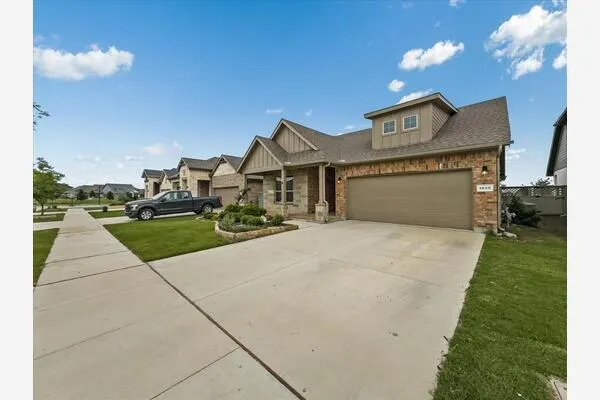 1605 Camp Court