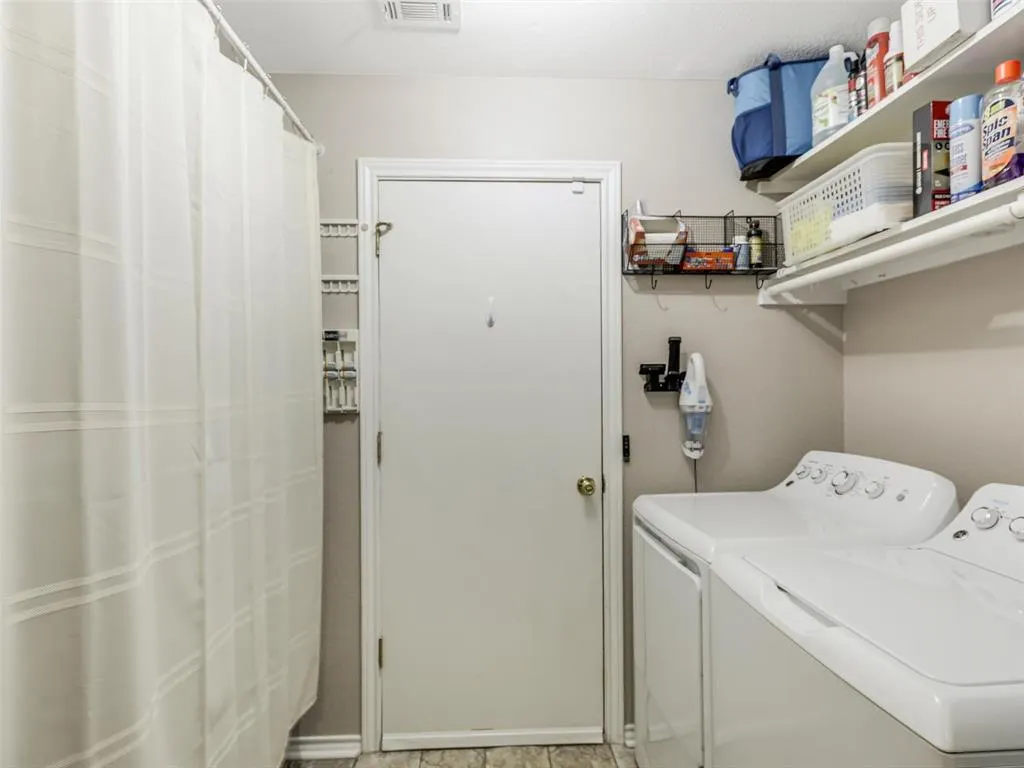 2109 Lilac Circle