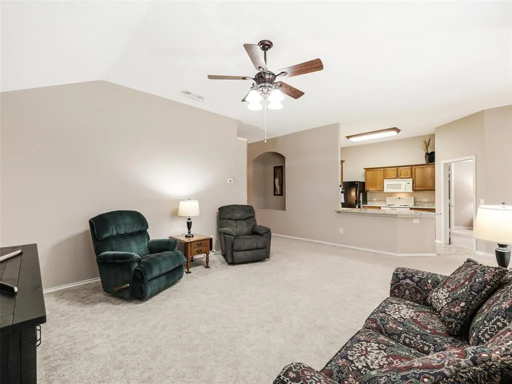 2109 Lilac Circle