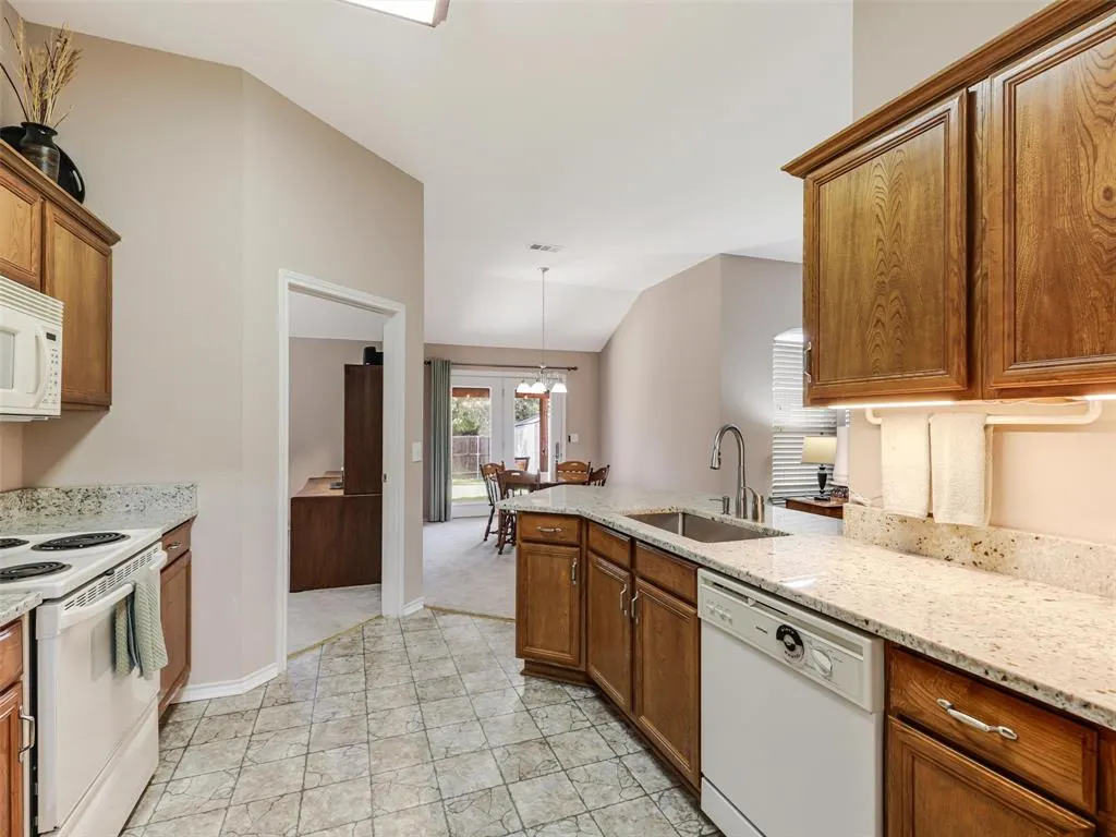 2109 Lilac Circle
