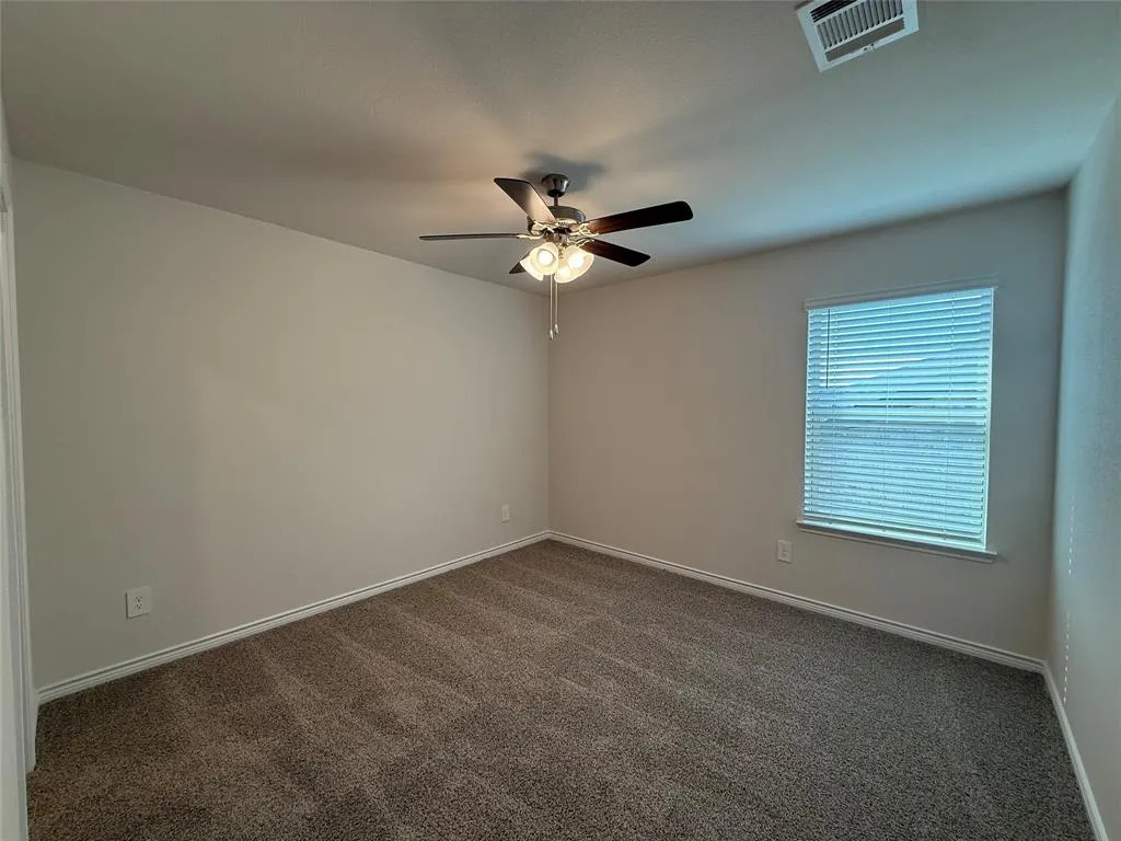 2033 Crockett Way