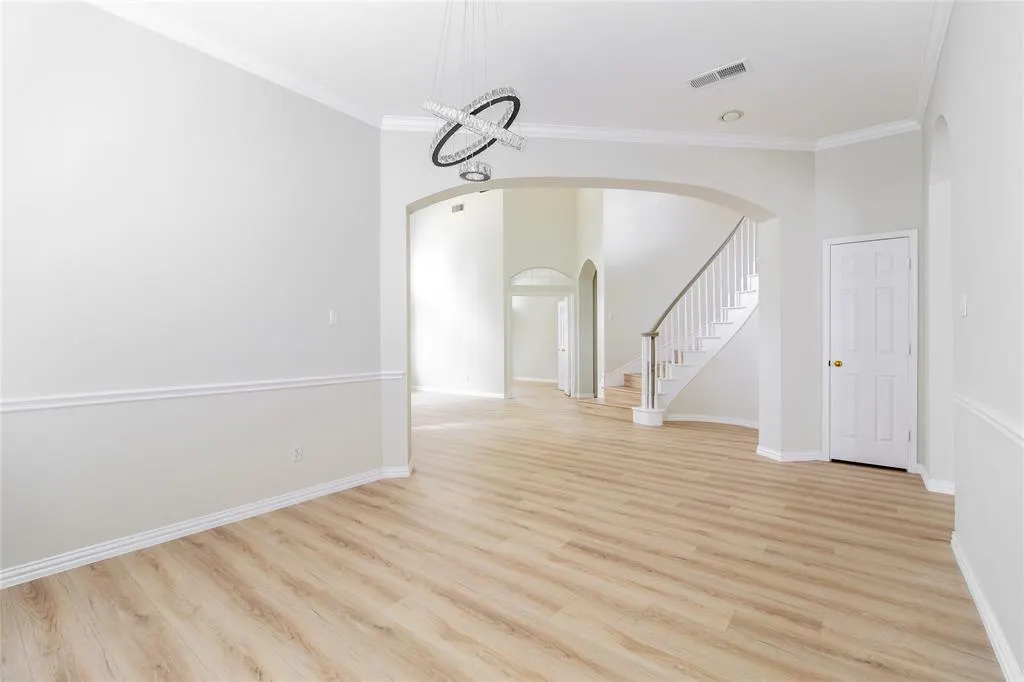 2305 Eldger Drive