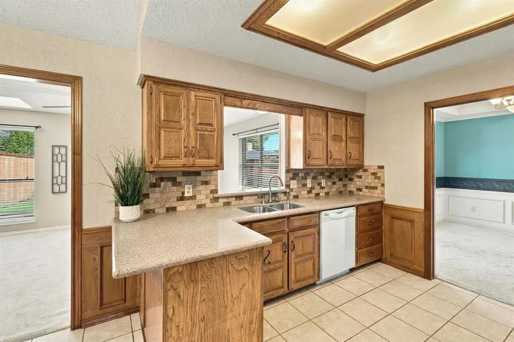 907 Rush Creek Drive