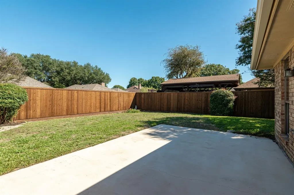 907 Rush Creek Drive