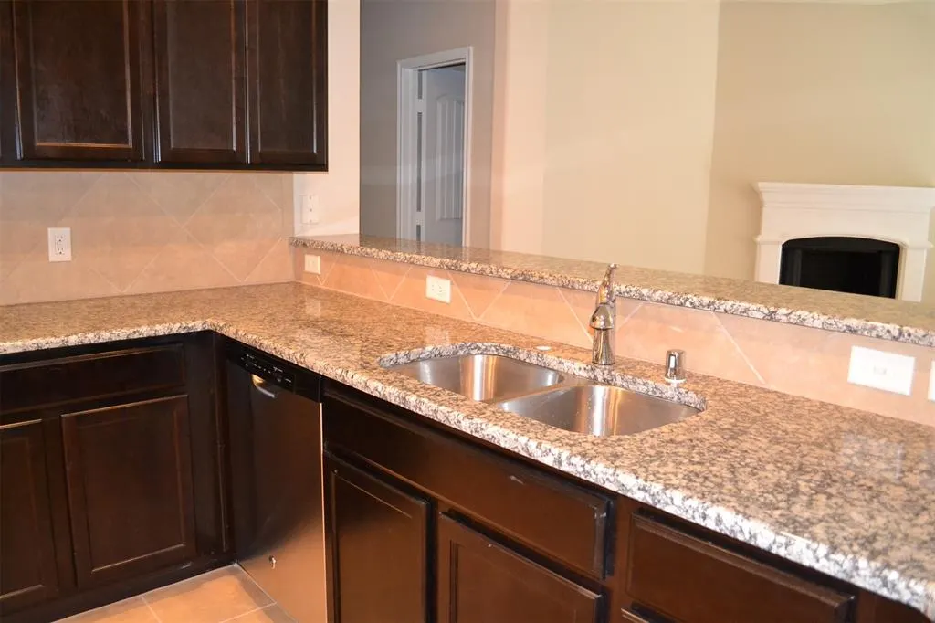 405 Sandy Lane