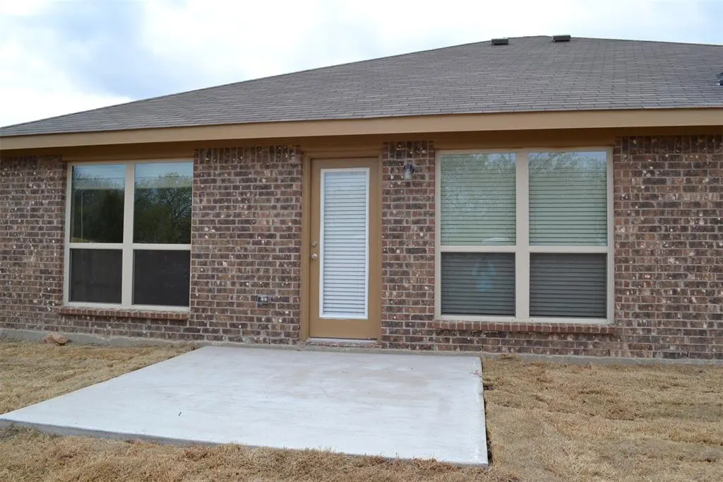 405 Sandy Lane